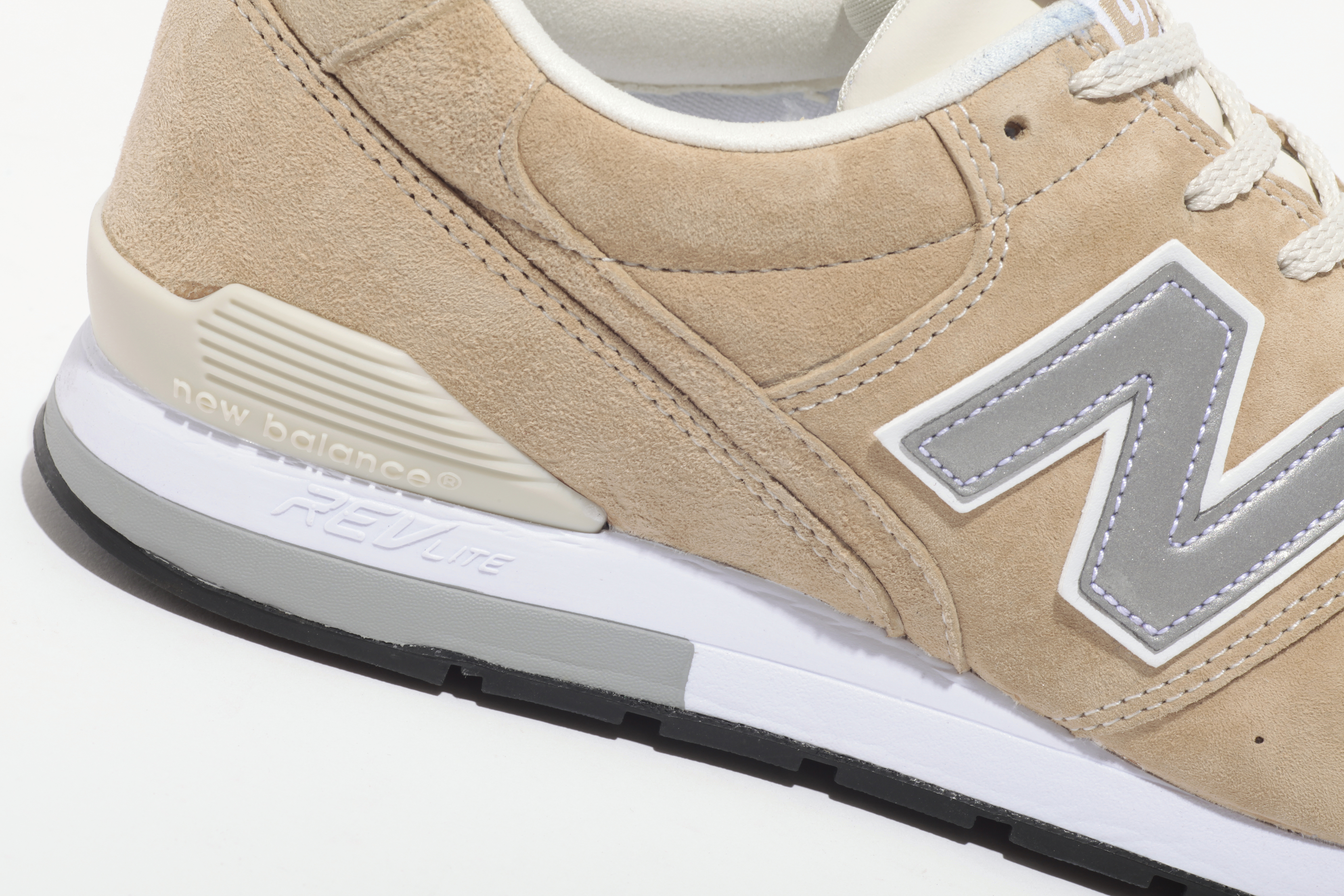 http://sp.houyhnhnm.jp/newbalance/archives2016/images_user/_MG_5435.jpg